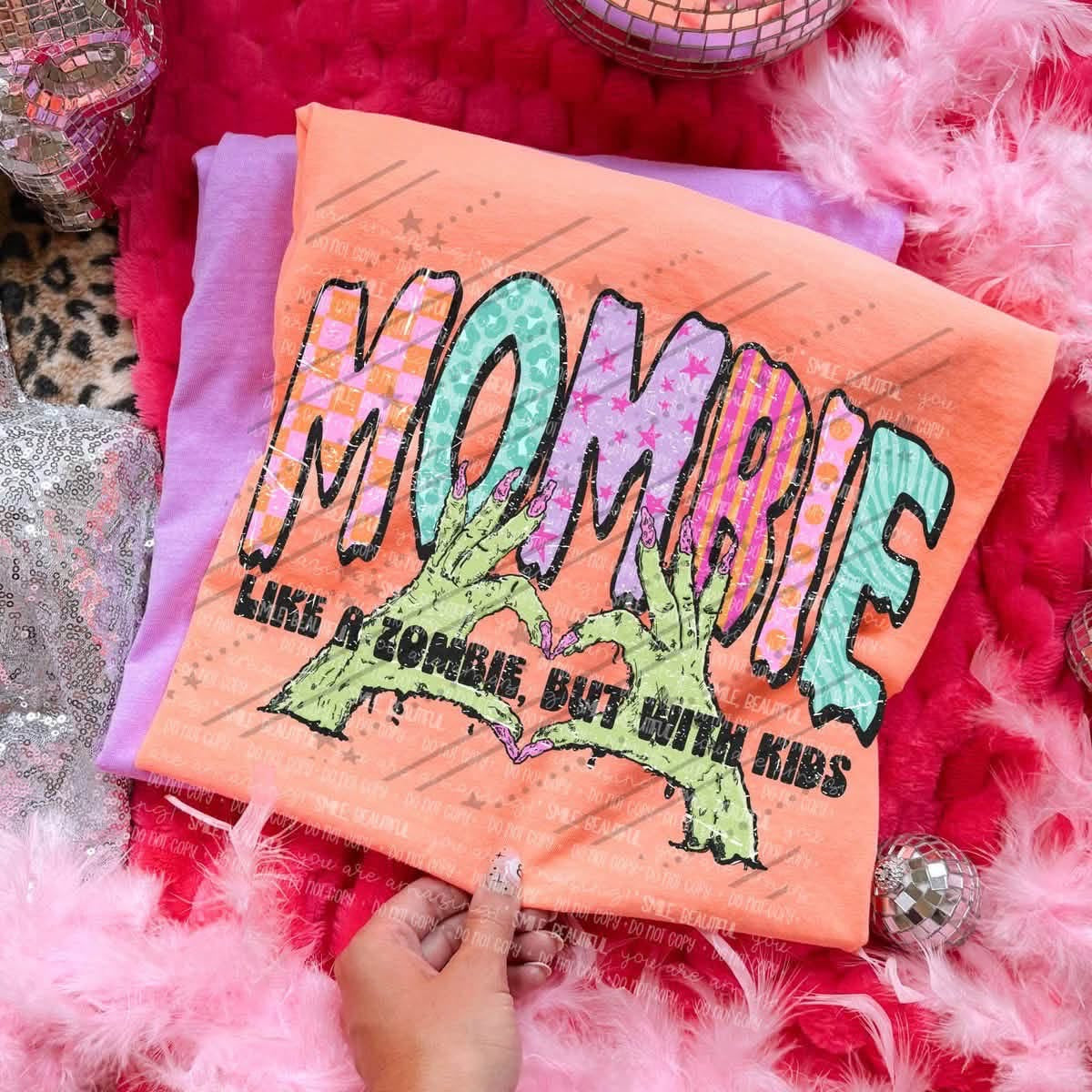 MOMBIE TEE
