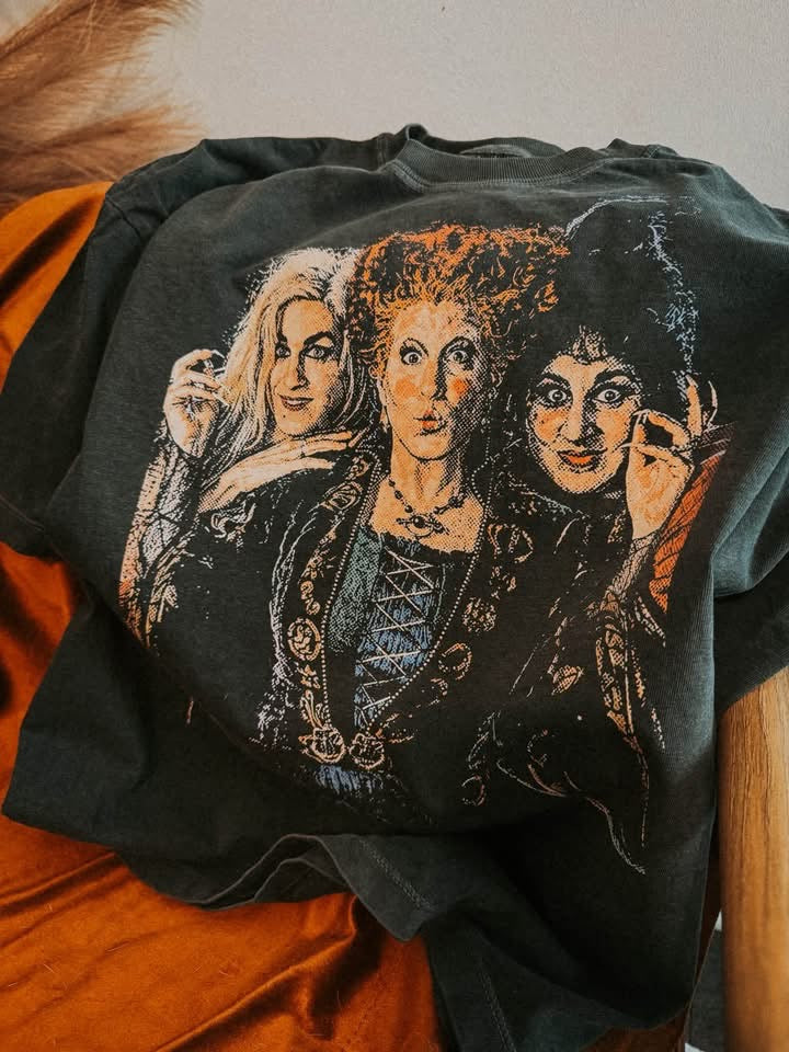 SISTERS TEE